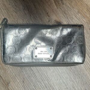 Michael Kors Metallic Silver Zip Wallet